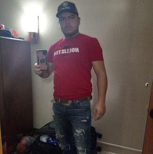 Meet your Posher, Abelardo